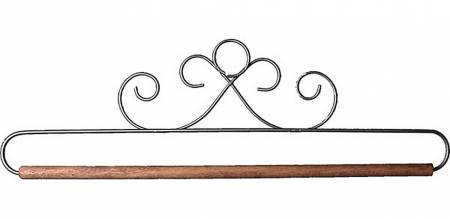 French Curls Quilt Hanger